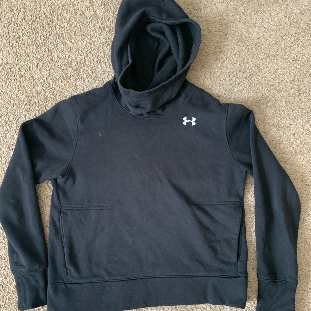 Black Under Armour Sweatshirt